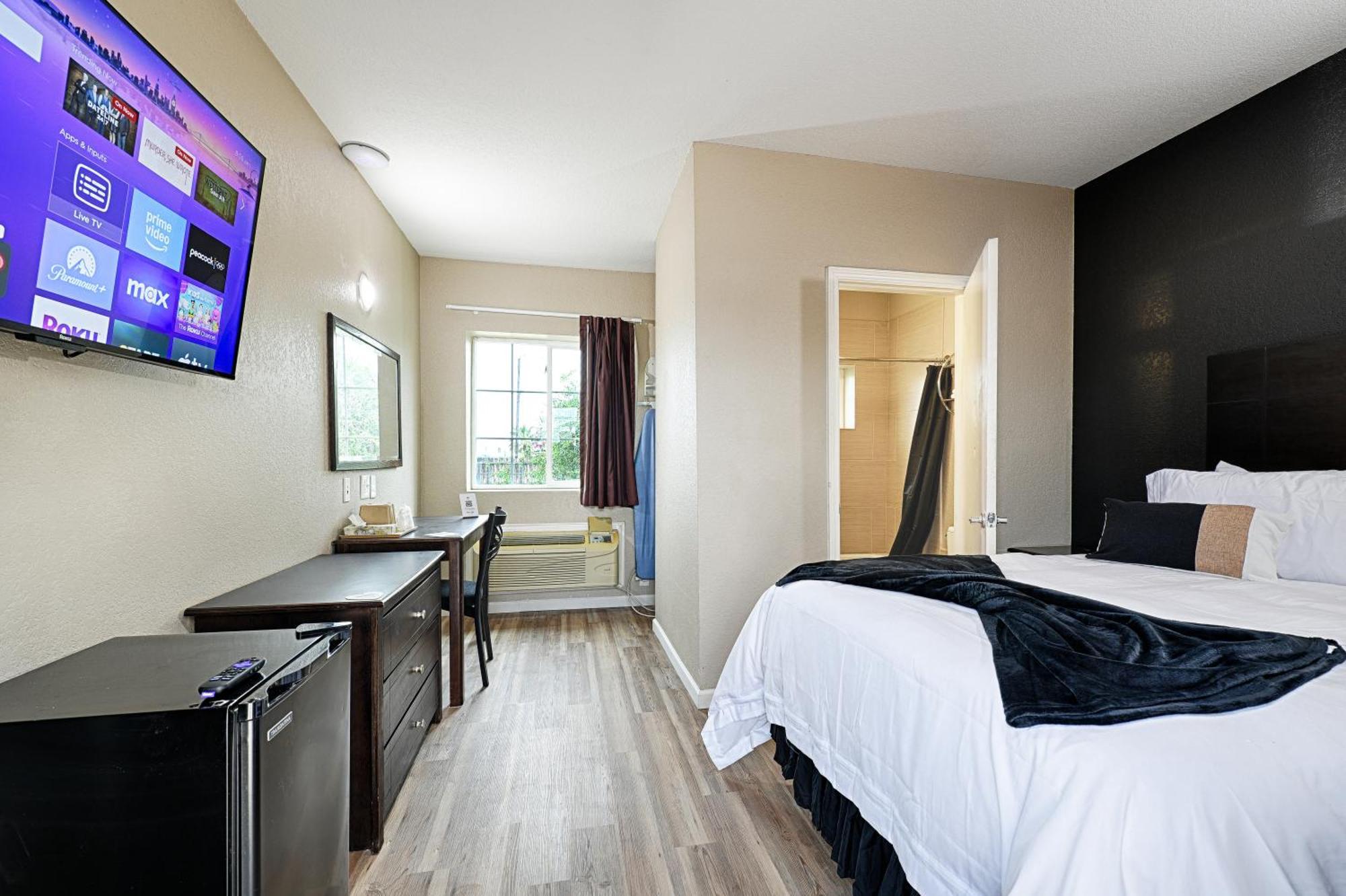 Hotel Dilley Grand Buitenkant foto